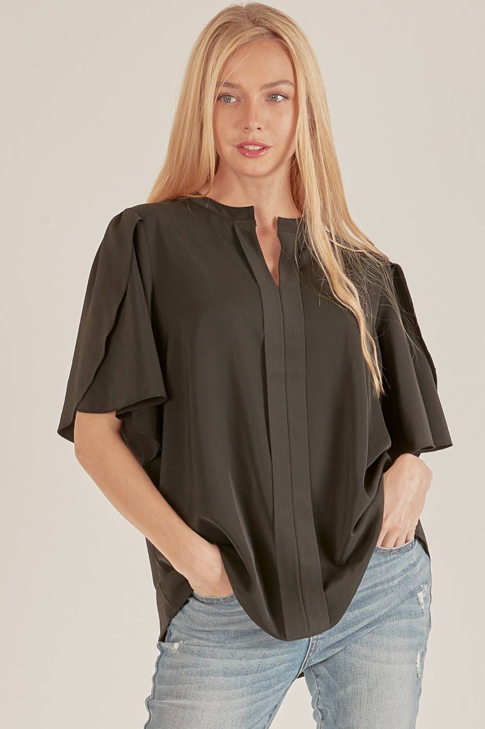 Solid Petal Flutter Sleeve Loose Blouse