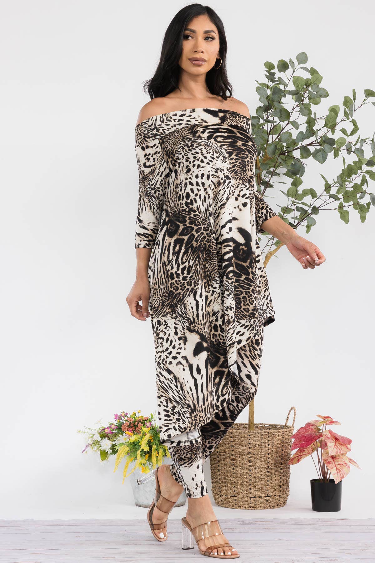 2 PC Off Shoulder Top and Legging Set