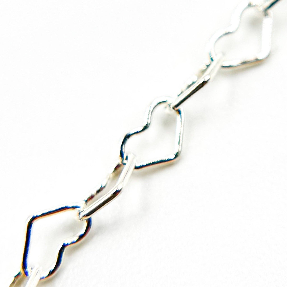 A35/SPSS. 925 Sterling Silver Heart Link Chain