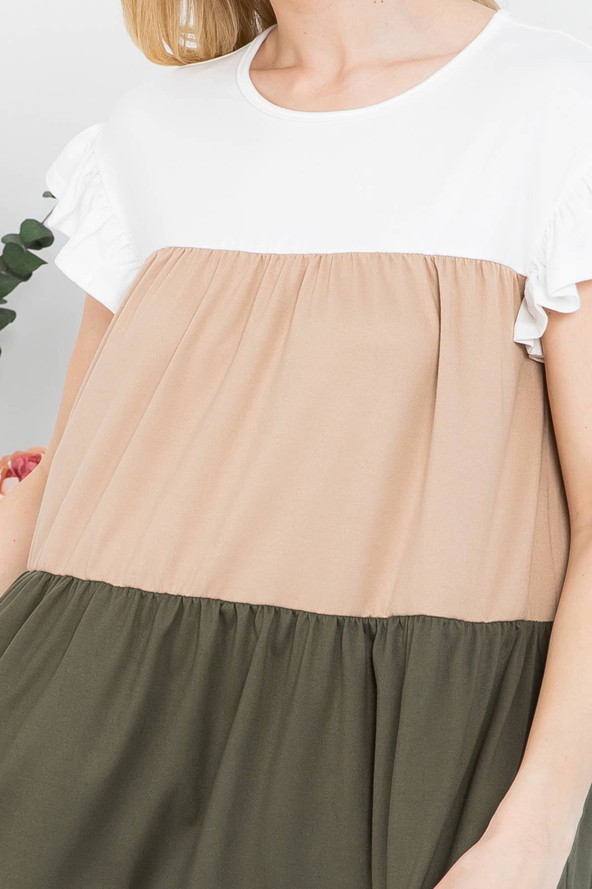 Short Ruffle Sleeve Color Block Top