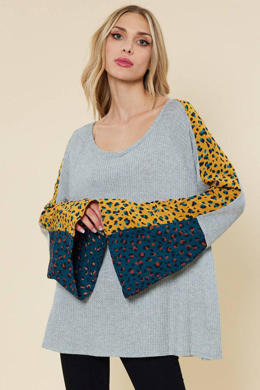 Bell sleeve top with color contrast leopard print