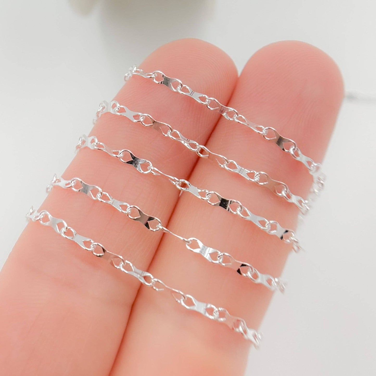 V283SS. Sterling Silver Bold Infinity Link Chain