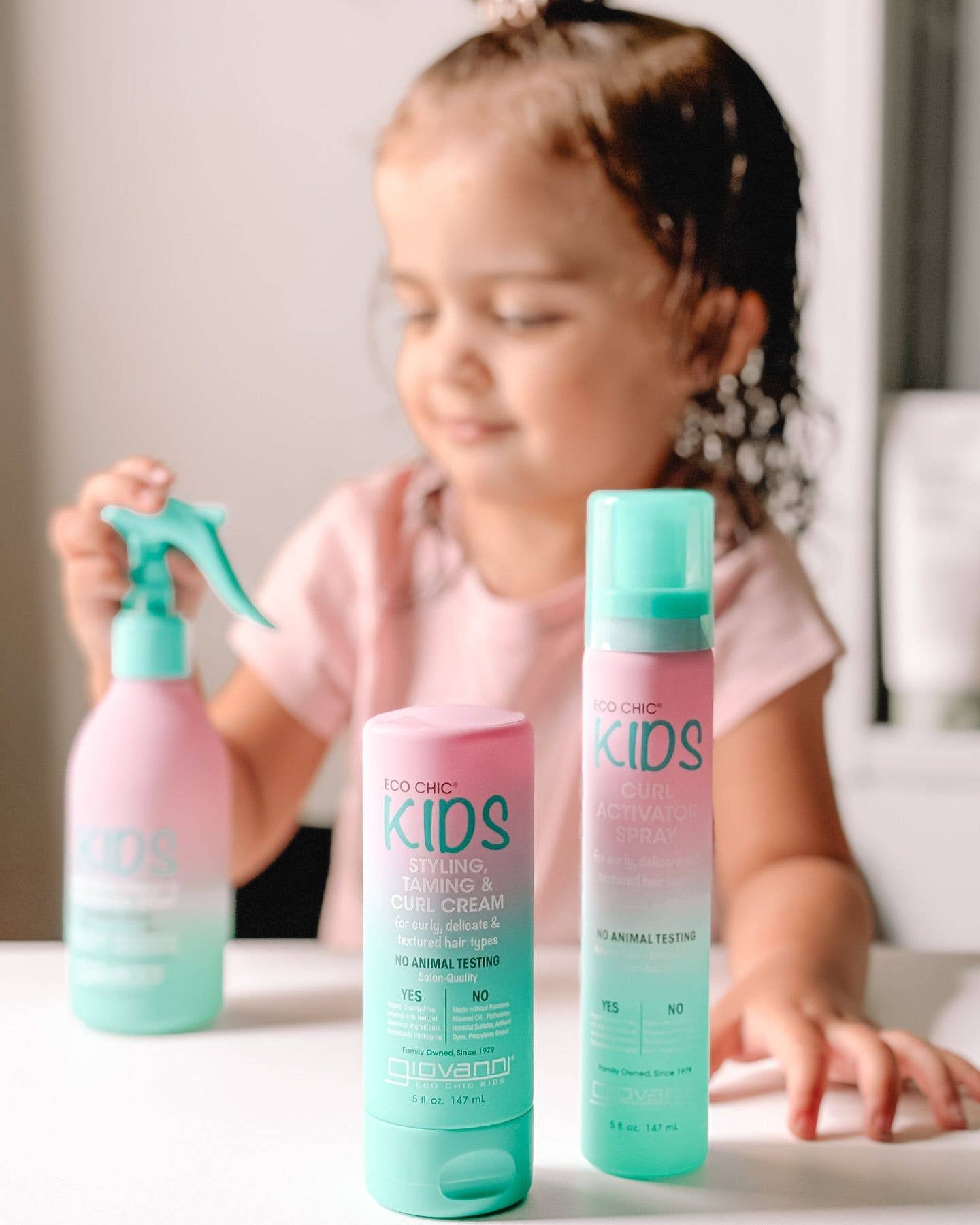 Eco Chic® KIDS Hair Smoothing & Detangling Spray 8oz