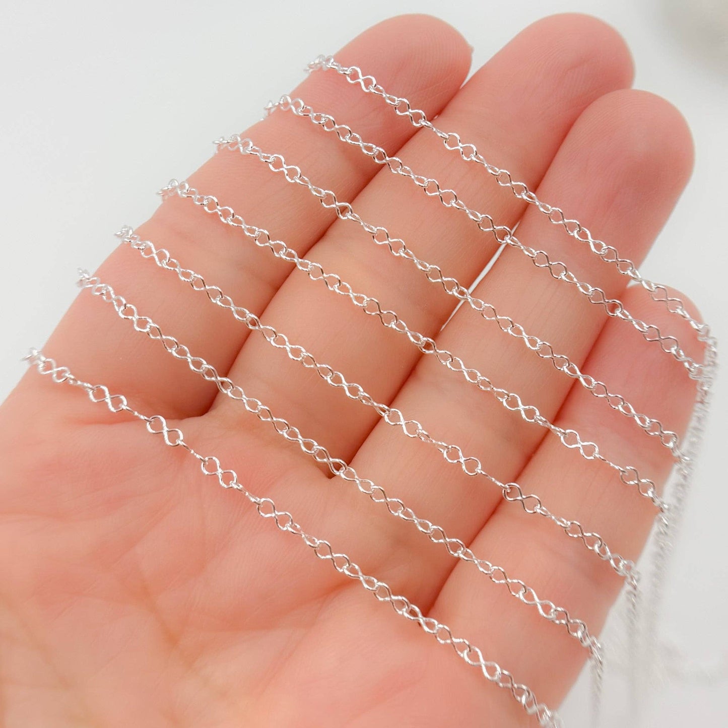 V282SS. Sterling Silver Infinity Link Chain