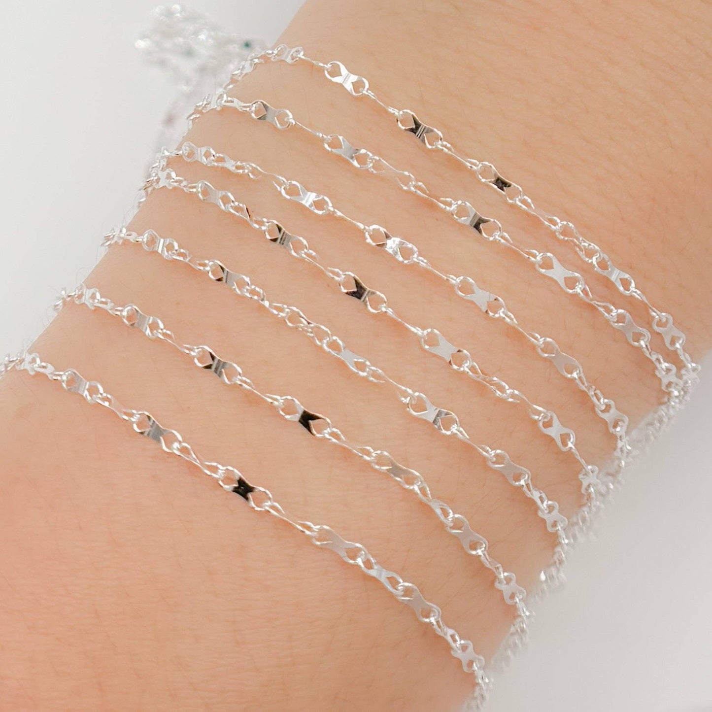 V283SS. Sterling Silver Bold Infinity Link Chain