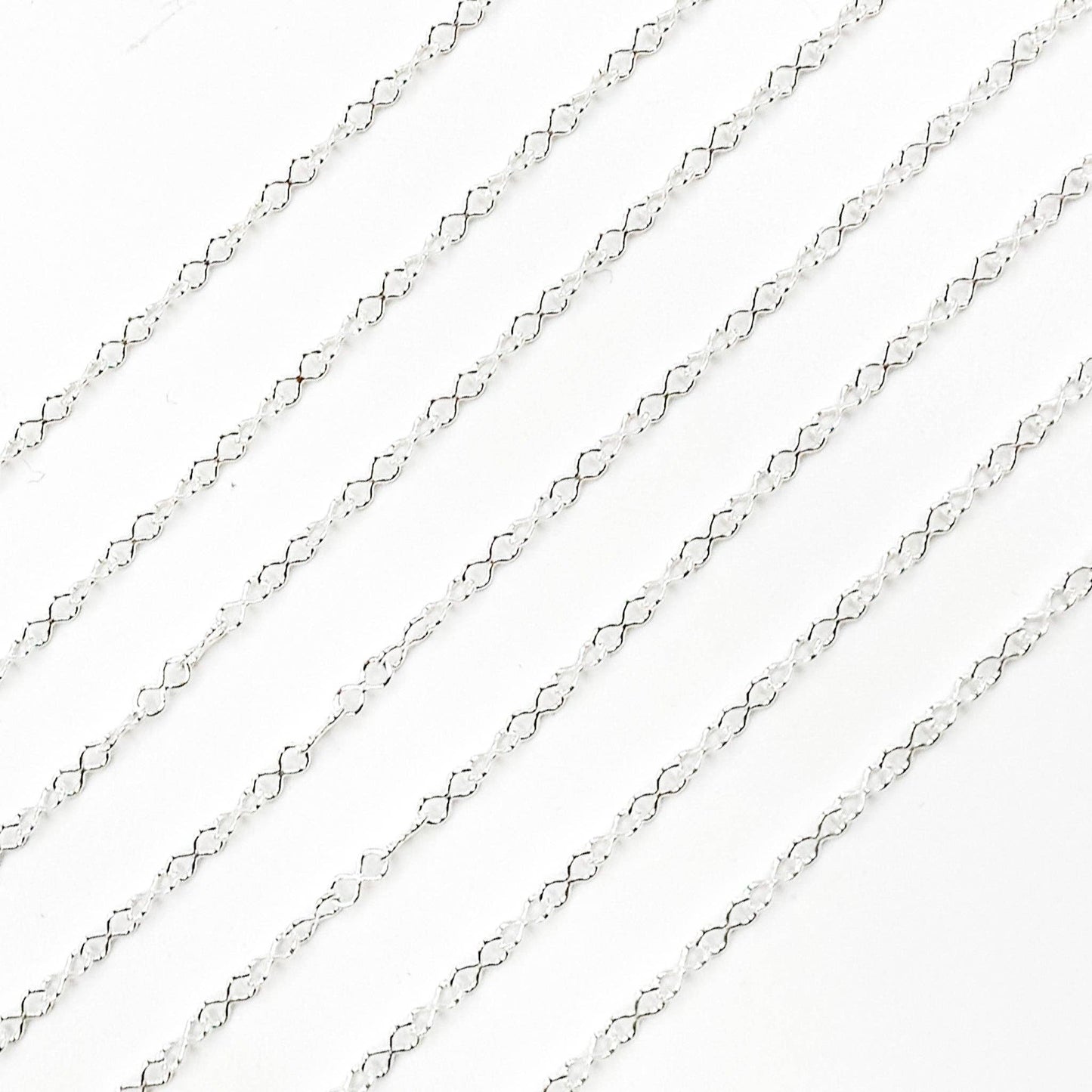 V282SS. Sterling Silver Infinity Link Chain
