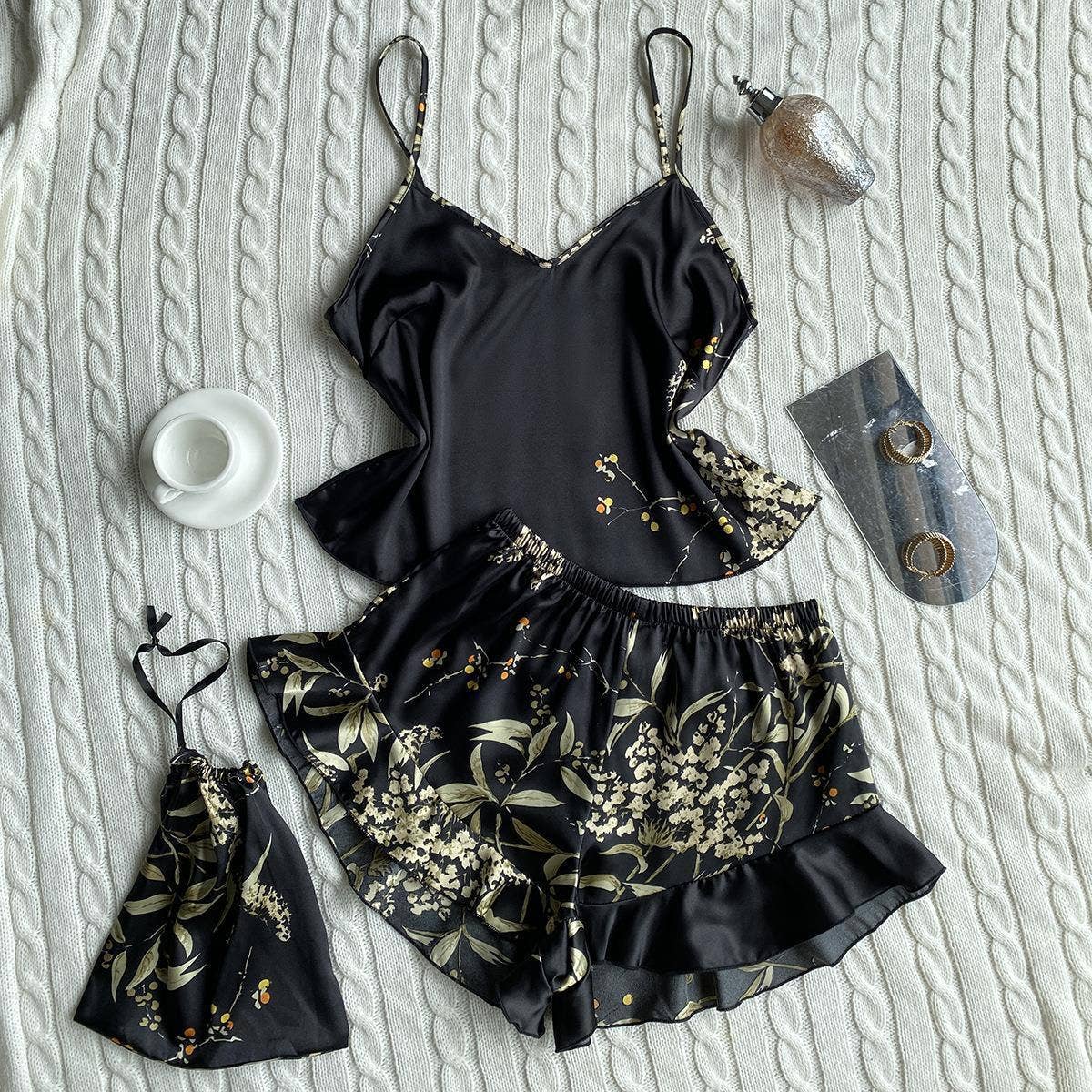 Women Fashion Printed Silk Pajamas Two-Piece Set