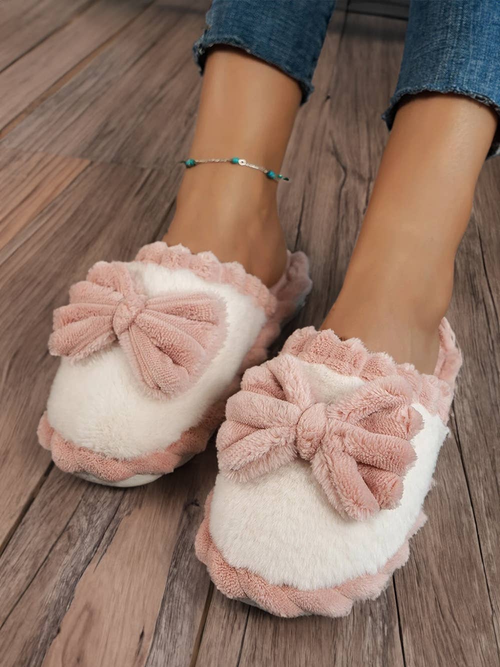Bow Decor Color Block Ribbed Plush Slippers