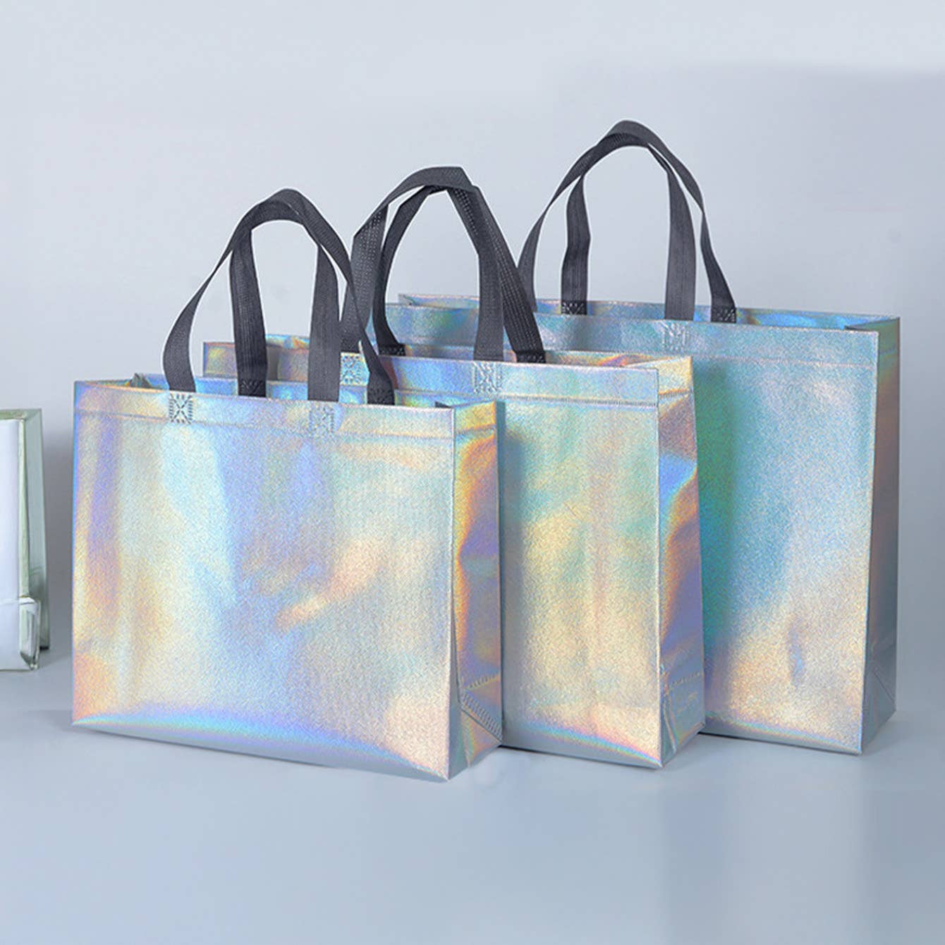 50pcs, 3 Sizes Iridescent Holographic Non-woven Gift Bag