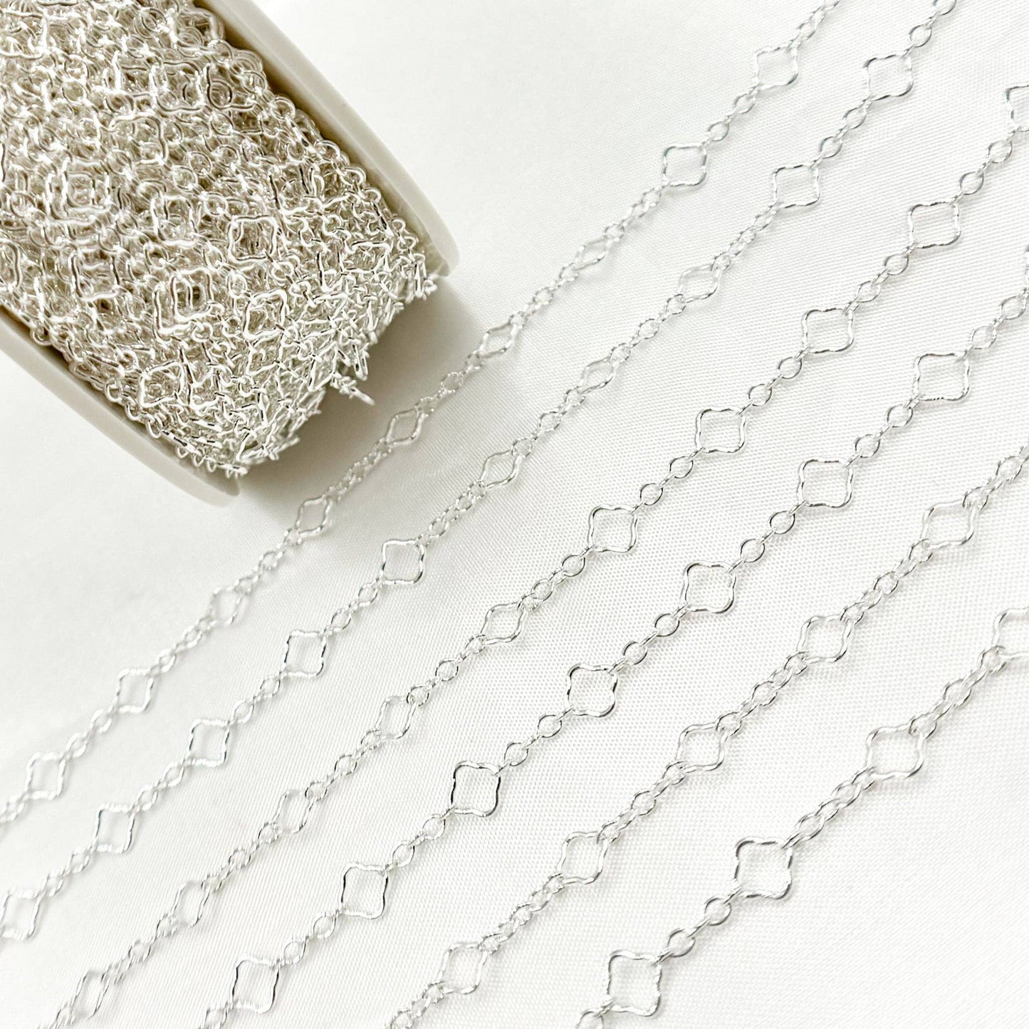 V251SS. Sterling Silver Clover Link Chain